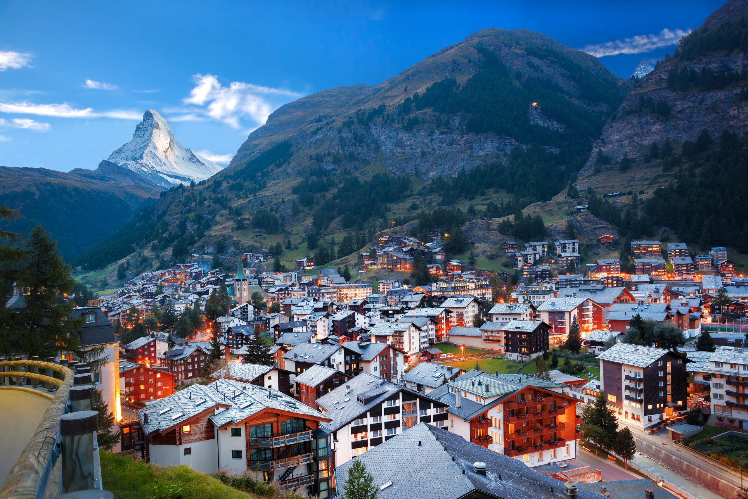 ThinkstockPhotos-486575770 _Zermatt village with view of Matterhorn_